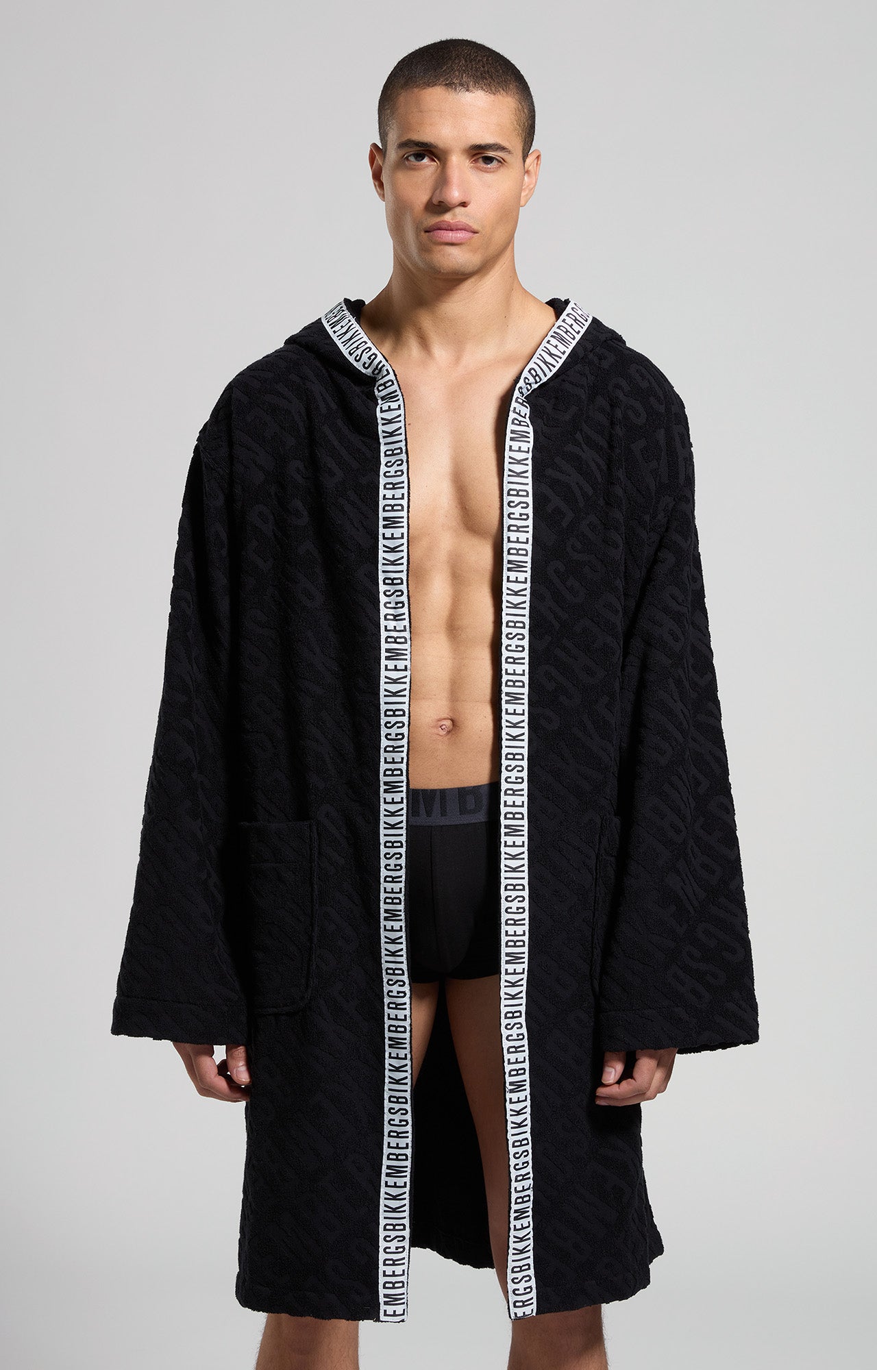 BIKKEMBERGS Muški Ogrtač crni